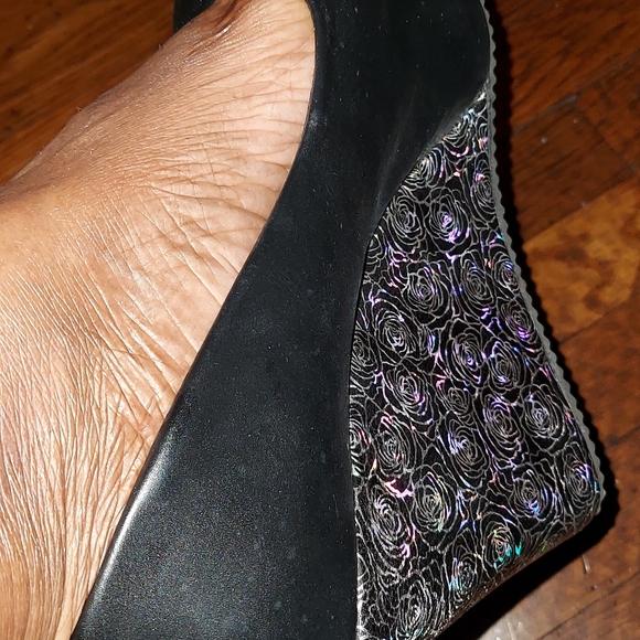 Women's shoes - Picture 2 of 5